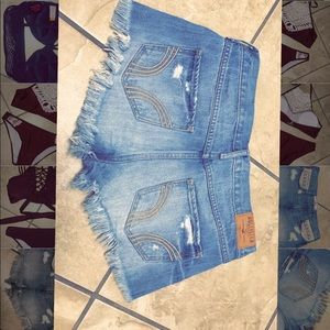 Size 3 Hollister shorts